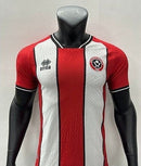 Camisa Sheffield United 23/24 Branca e Vermelha - Masculino Jogador