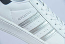 Tênis Adidas SuperStar Detalhes - Branco e Prata